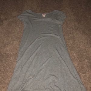 grey dress